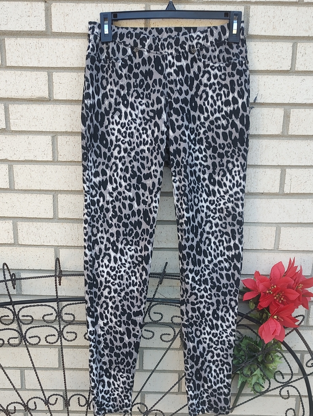 Leopard 🐆 Leggings - Picture 3 of 10